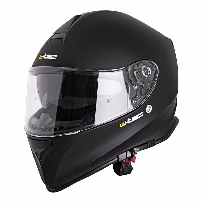 Černá helma na motorku W-TEC