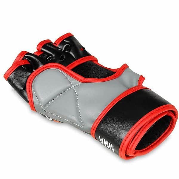 Černo-červené MMA rukavice Bushido - velikost M