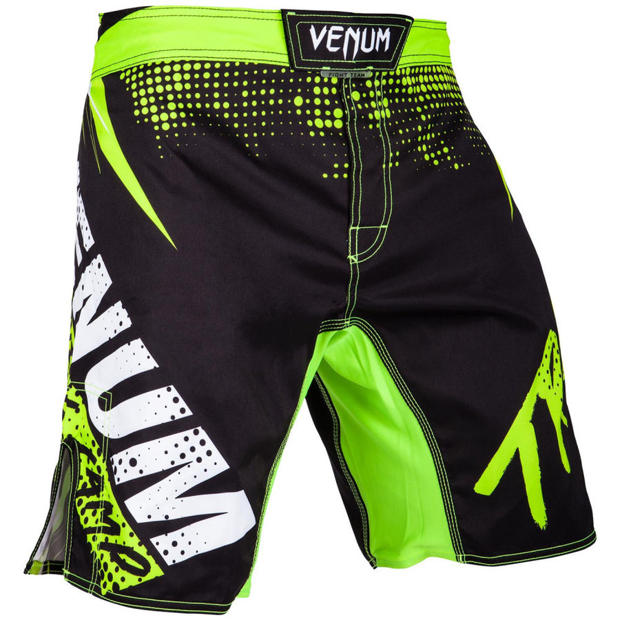 Černo-zelené MMA kraťasy Venum - velikost L