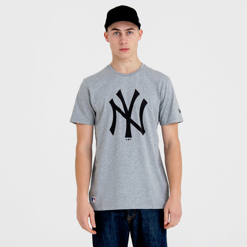 Šedé pánské tričko s krátkým rukávem &amp;quot;New York Yankees&amp;quot;, New Era - velikost M