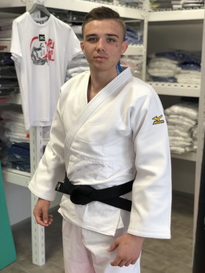 Bílé kimono na judo Mizuno