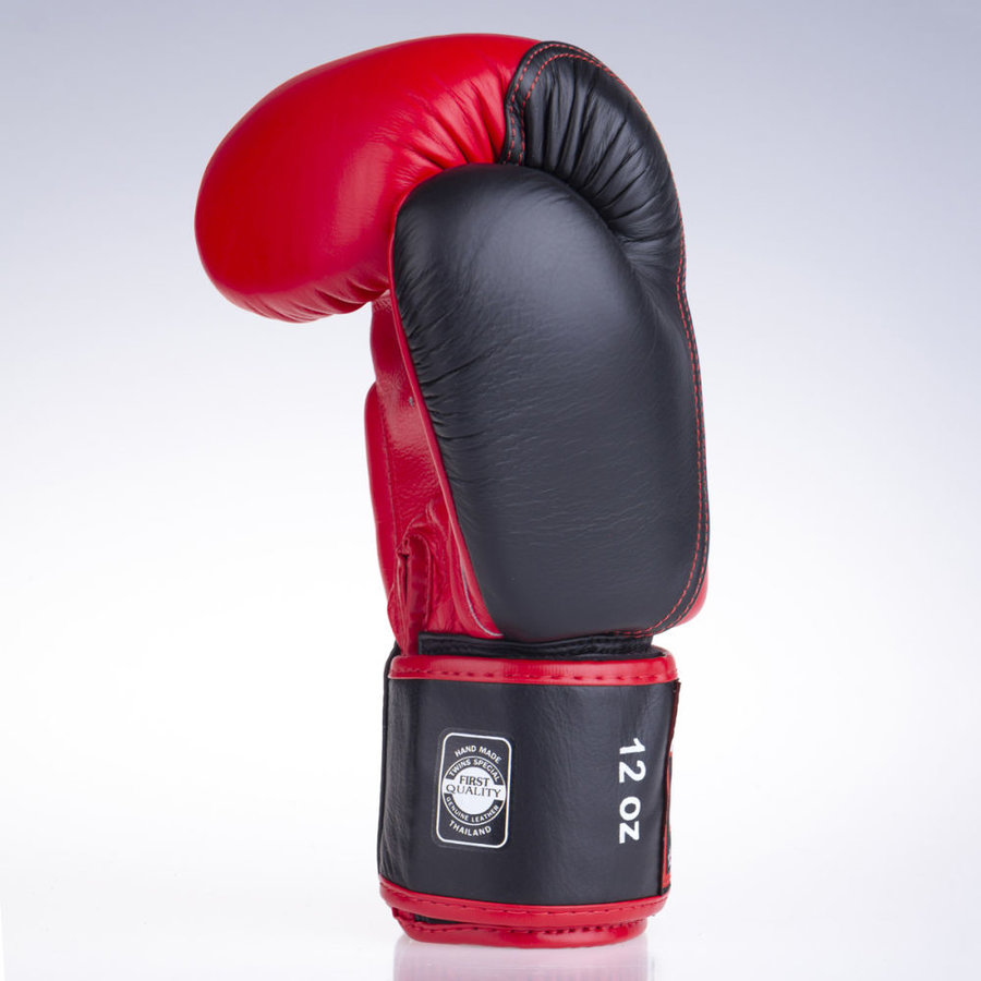 Černo-červené boxerské rukavice Twins - velikost 14 oz