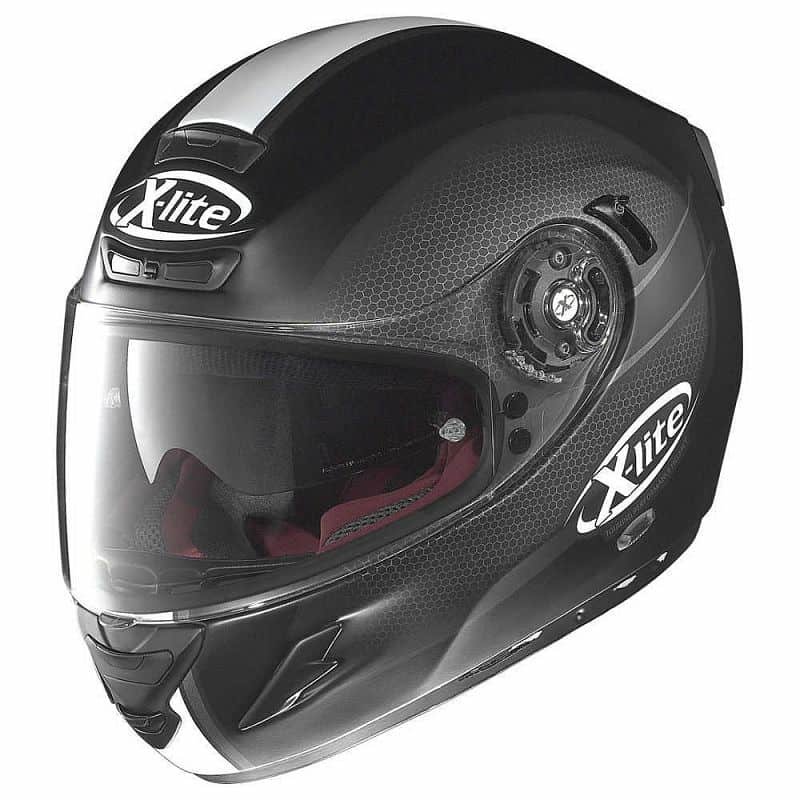 Černá helma na motorku X-lite